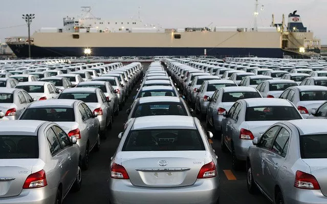 How Does Toyota Ship Cars from Japan: A Complete Guide