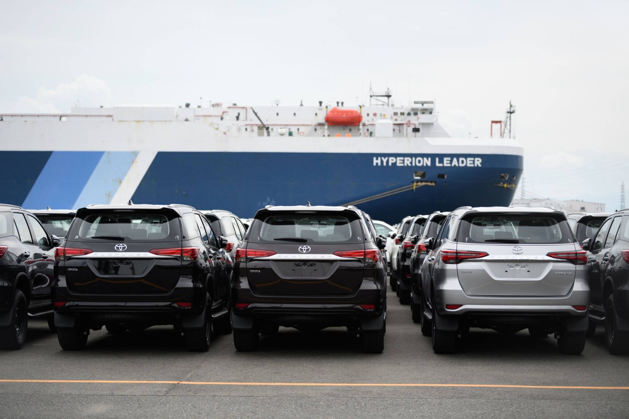 How Does Toyota Ship Cars from Japan: A Complete Guide
