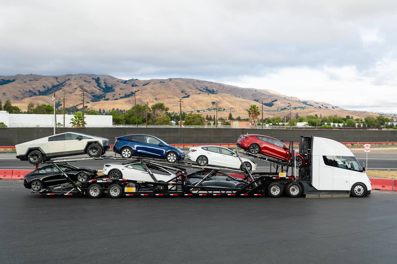 How Does Tesla Ship Cars to Europe Efficiently?