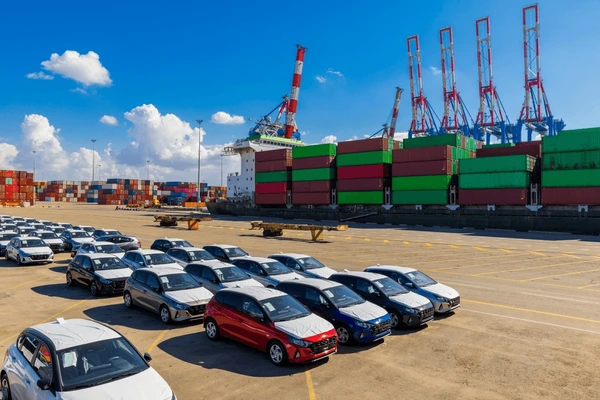 What Year Car Can Ship to Jamaica: Essential Guide